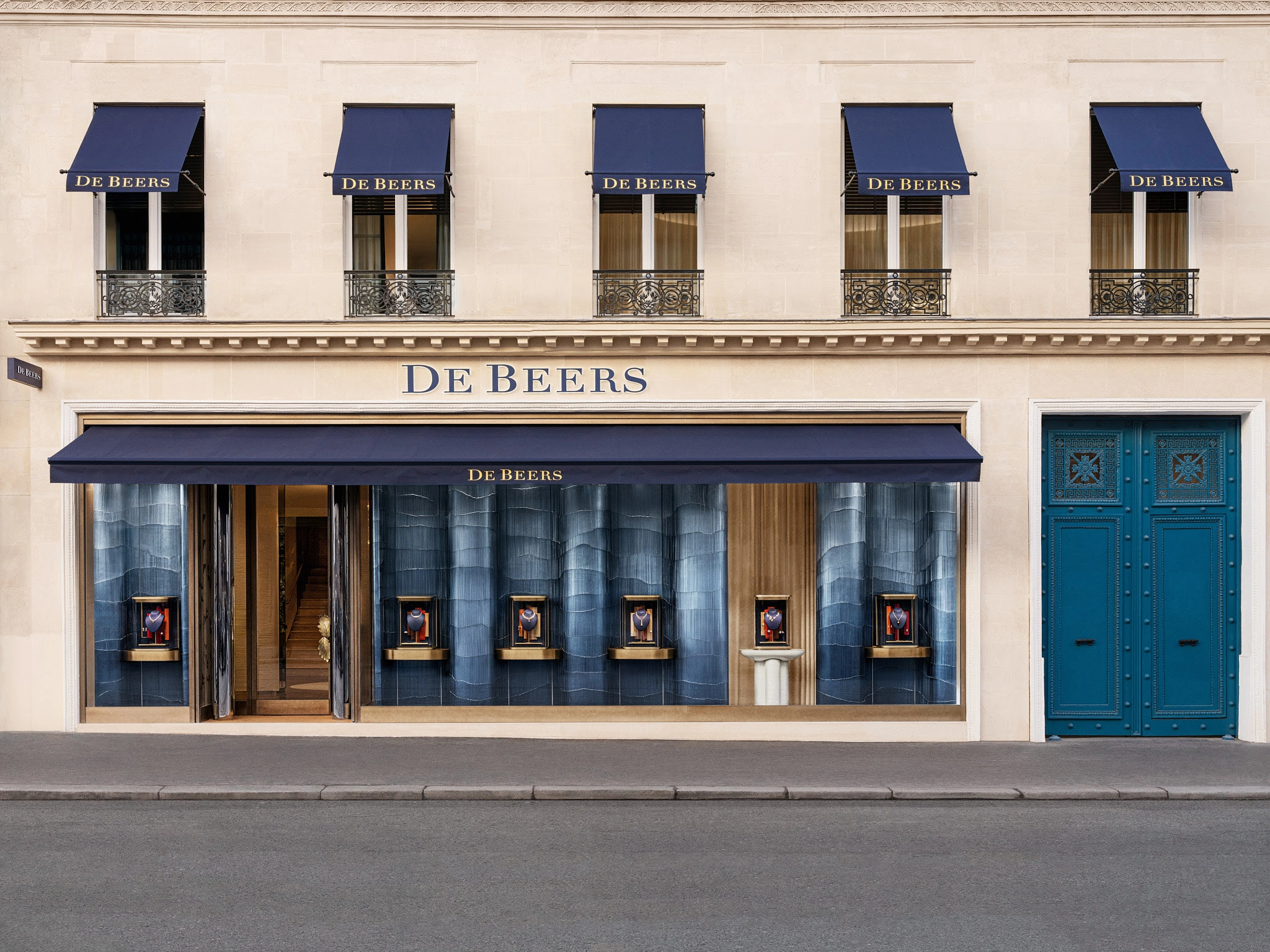 Interior view of the new De Beers flagship on Rue de la Paix in Paris