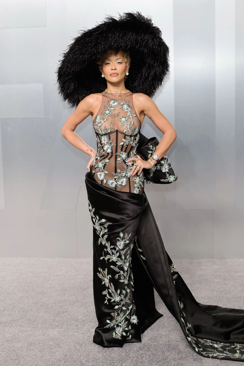 Rita Ora wearing the Hublot Big Bang One Click Steel Full Pave 33mm at the Vanity Fair Oscar Party