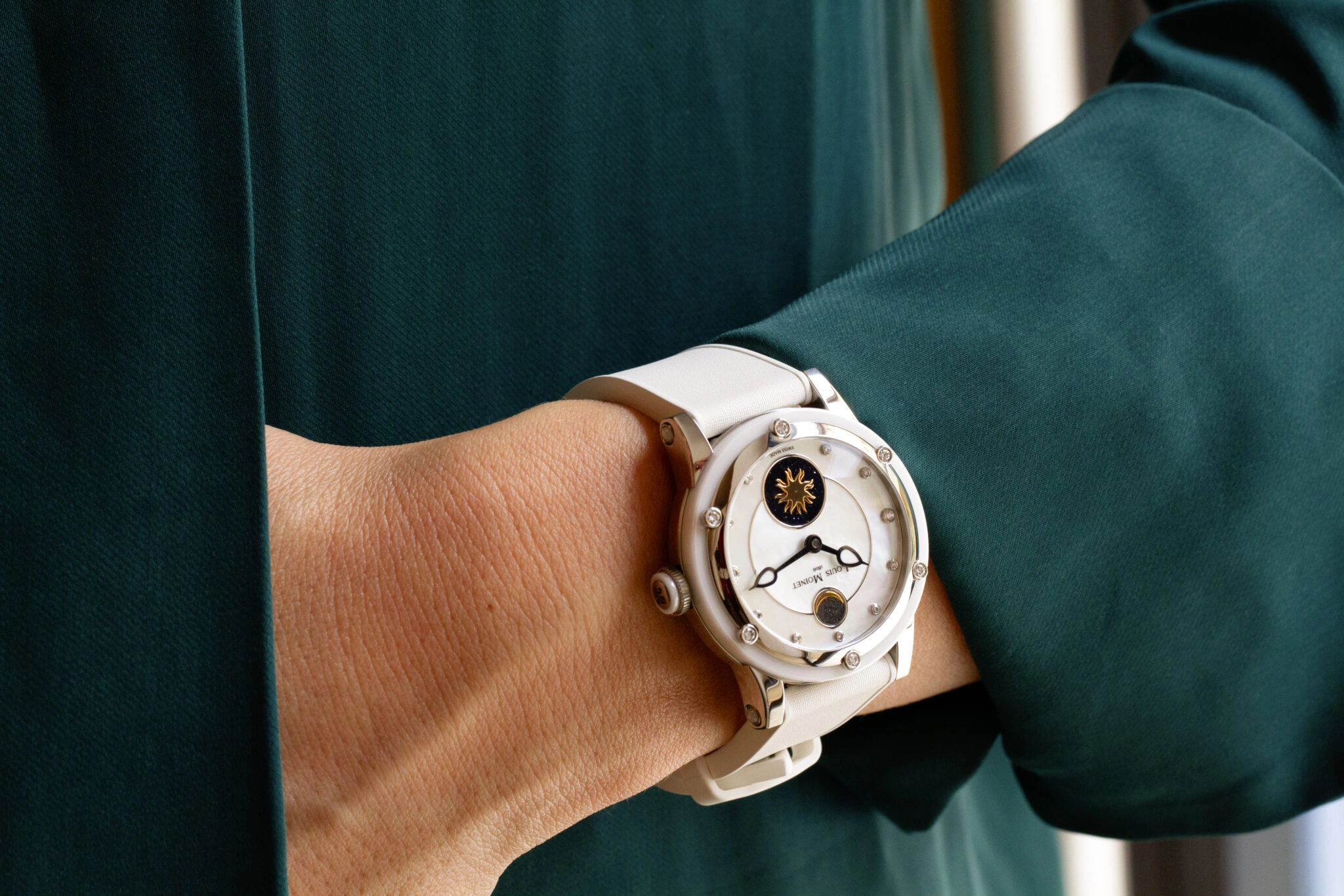 Louis Moinet SKYDANCE dial showcasing the Sun and Moon animation on mother-of-pearl with diamonds