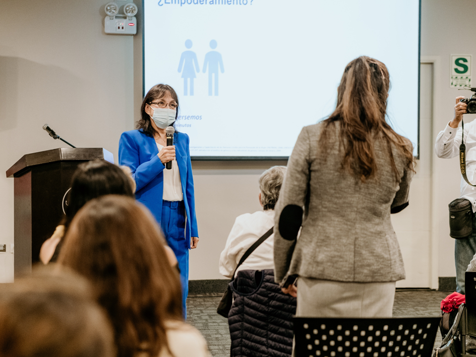 Charla Ministerio de la Mujer del Perú