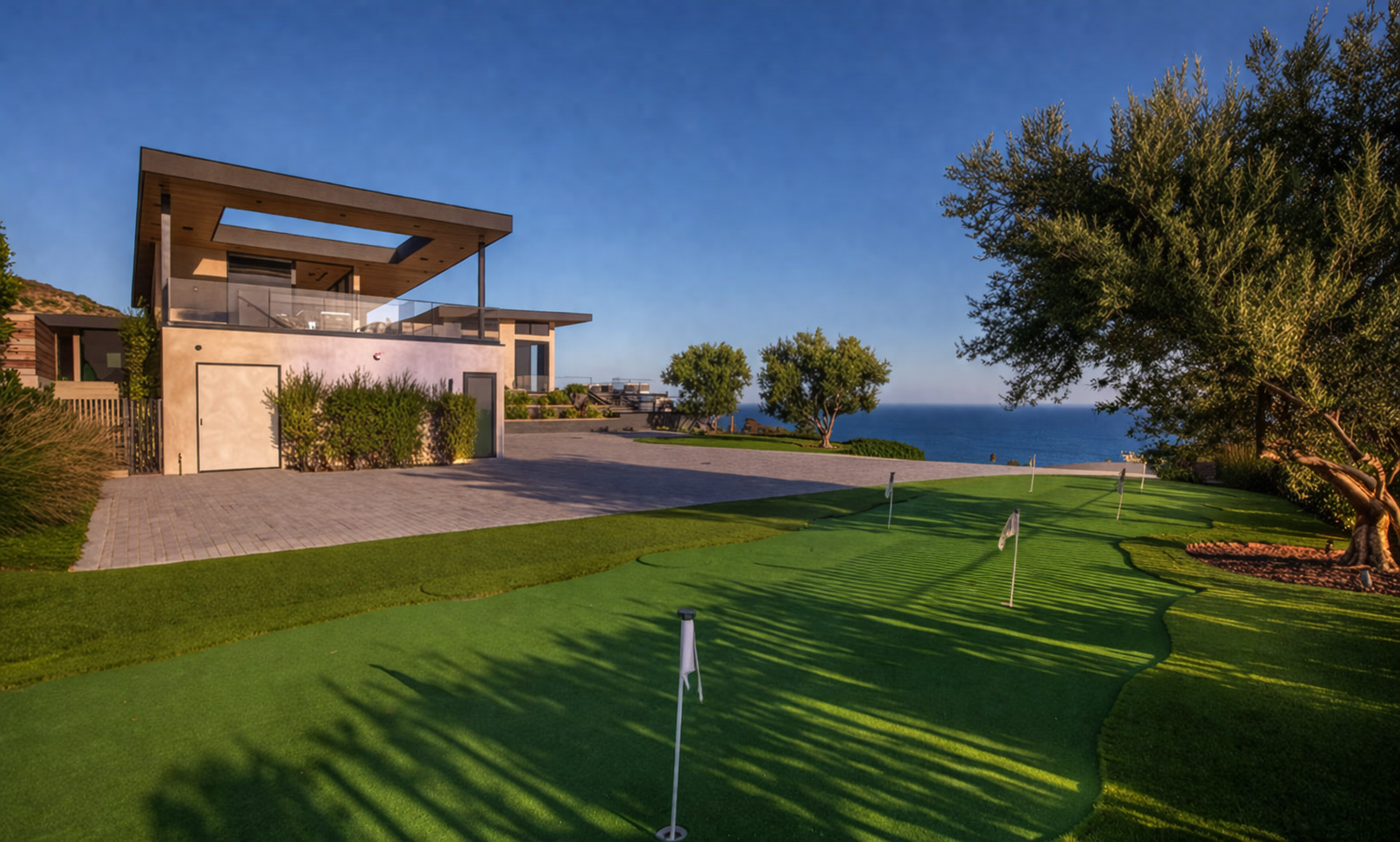 Golf course in Malibu Puerco Canyon Residence hillside exterior