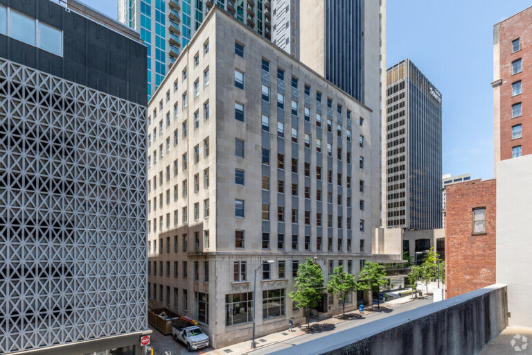 The L&C Tower Annex, home of Venture X Downtown Nashville