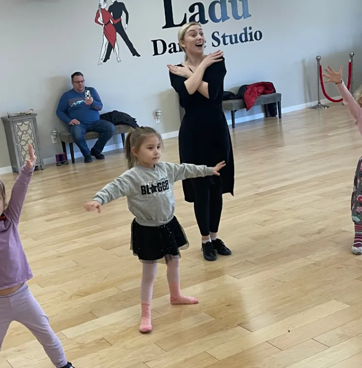 Ladu teacher leading a kids dance class