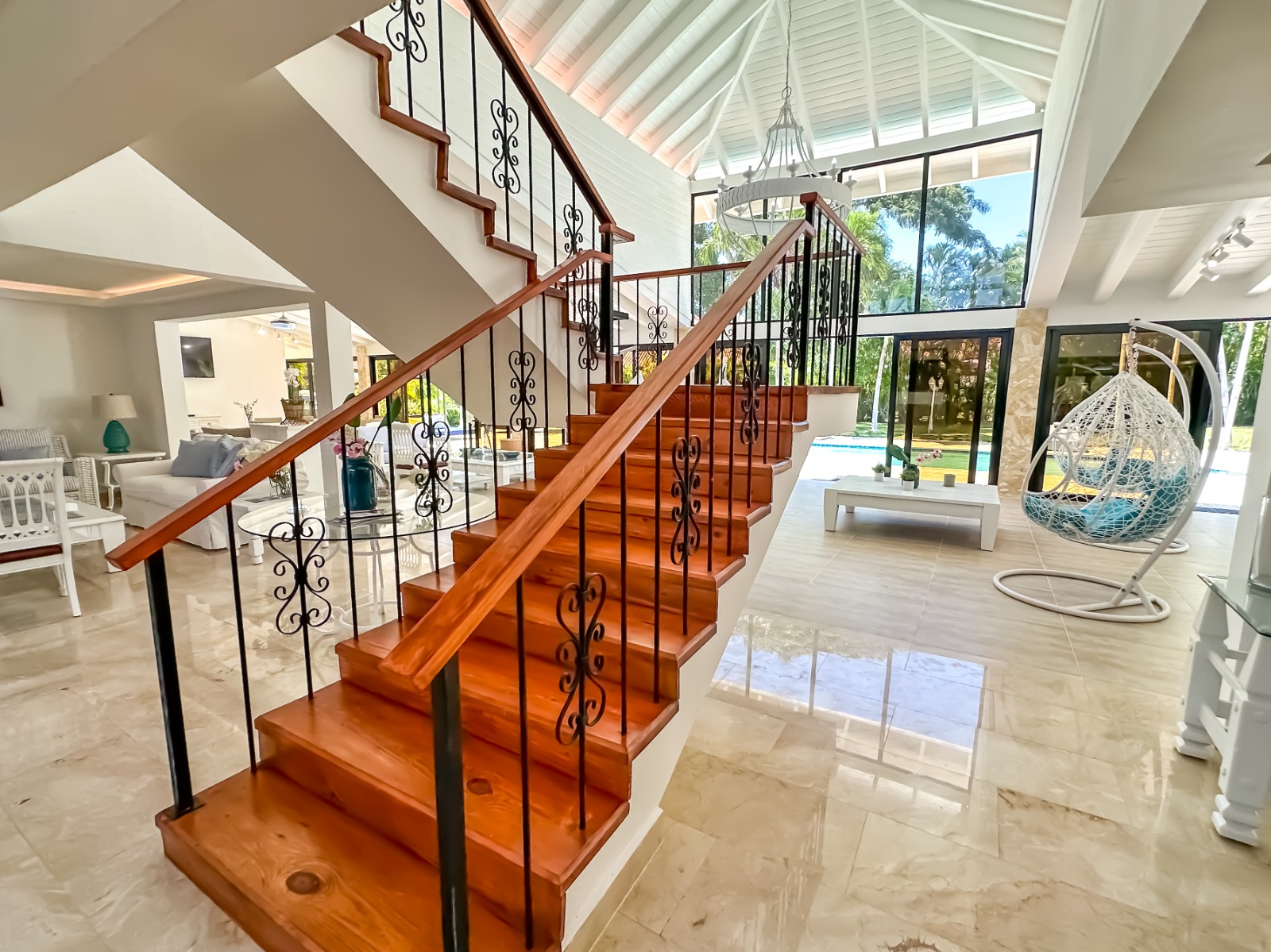 Entry and staircase of a private villa at Casa de Campo.