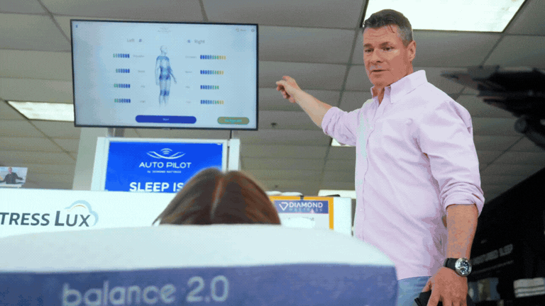 Lux Fit Step 3: Pressure-mapping body analysis for custom comfort