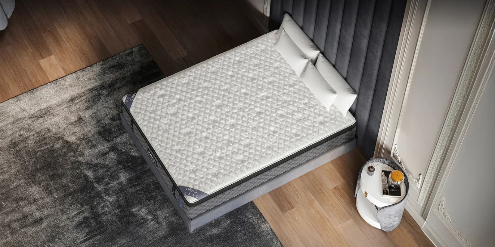 Puffy Lux Hybrid mattress profile detail
