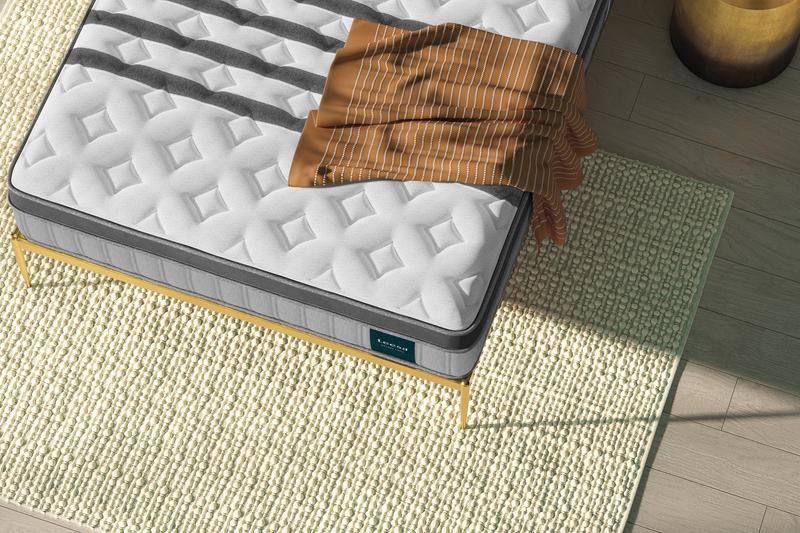 Leesa Deluxe Chill phase-change quilt top detail