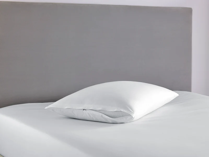 SmartGuard interlocking microfiber detail