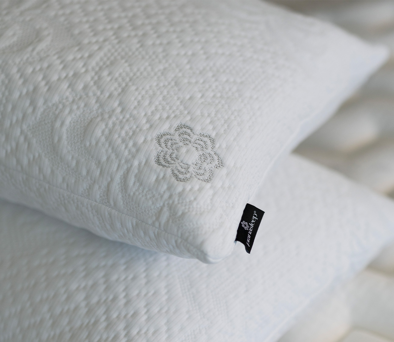 Dharma Adjustable Latex Pillow detail