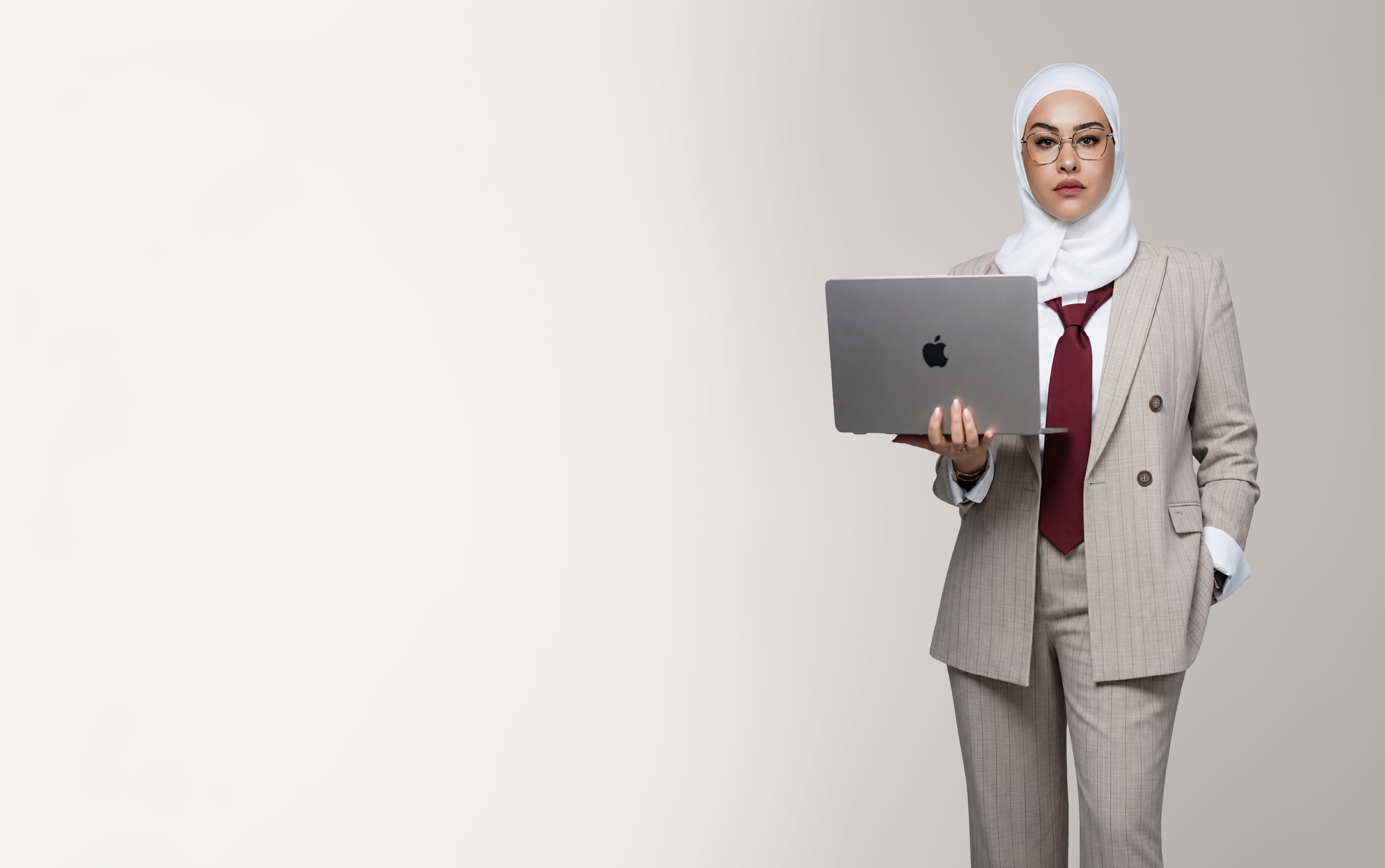 Lama Ghwiny — Digital Marketing Expert