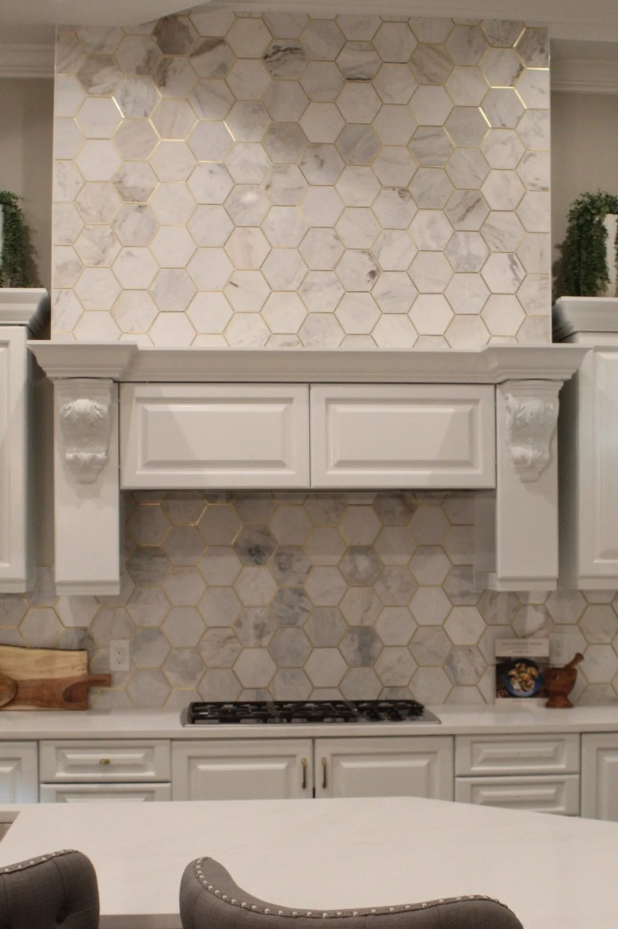 Kitchen mosaic tile backsplash