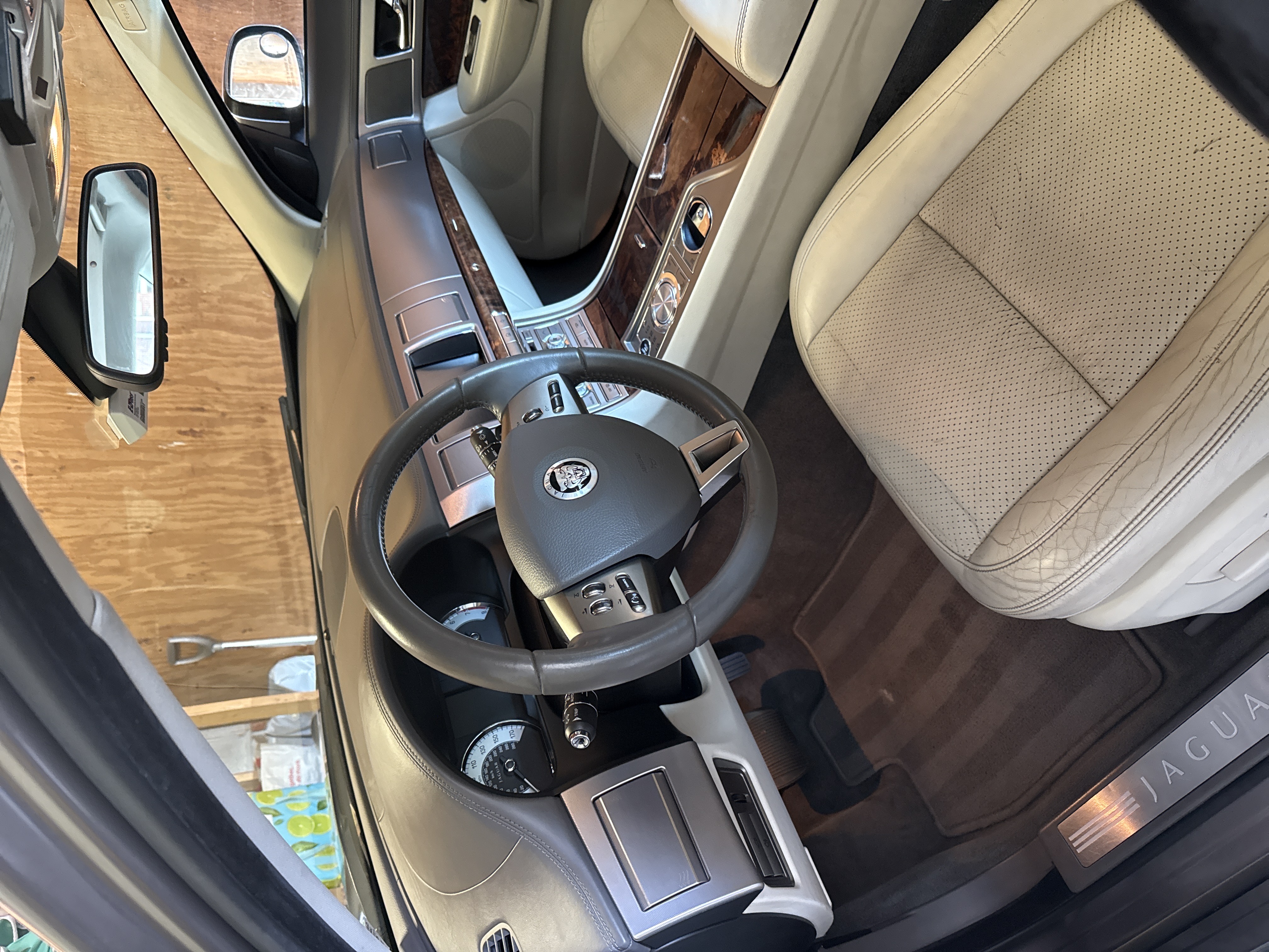 Interior Clean