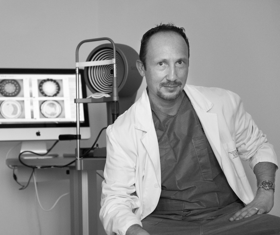 Dott. Marco Di Chiaro in sala operatoria