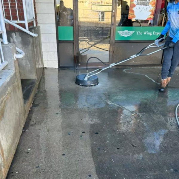 Commercial pressure washing in Easton Pennsylvania
