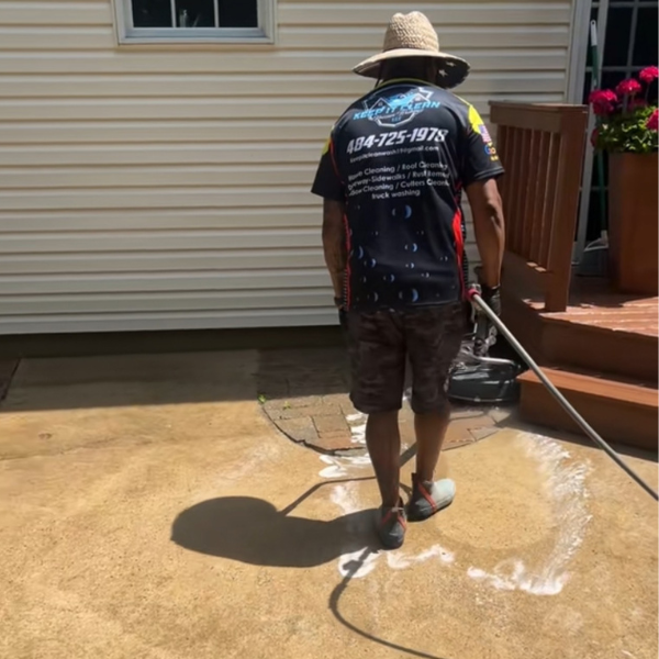 concrete cleaning and driveway cleaning Easton Pennsylvania