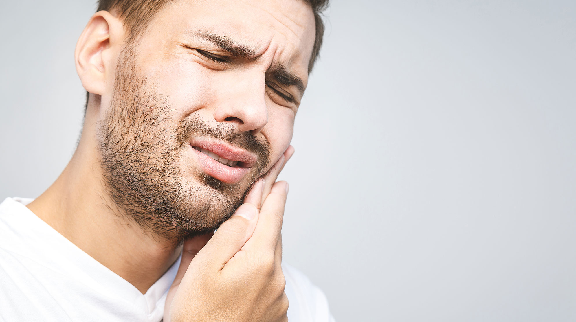 Woman with tooth pain
