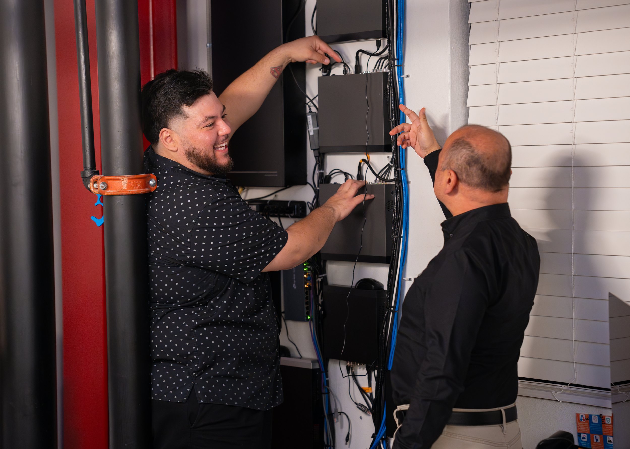 Network installation and WiFi setup for businesses in Laredo