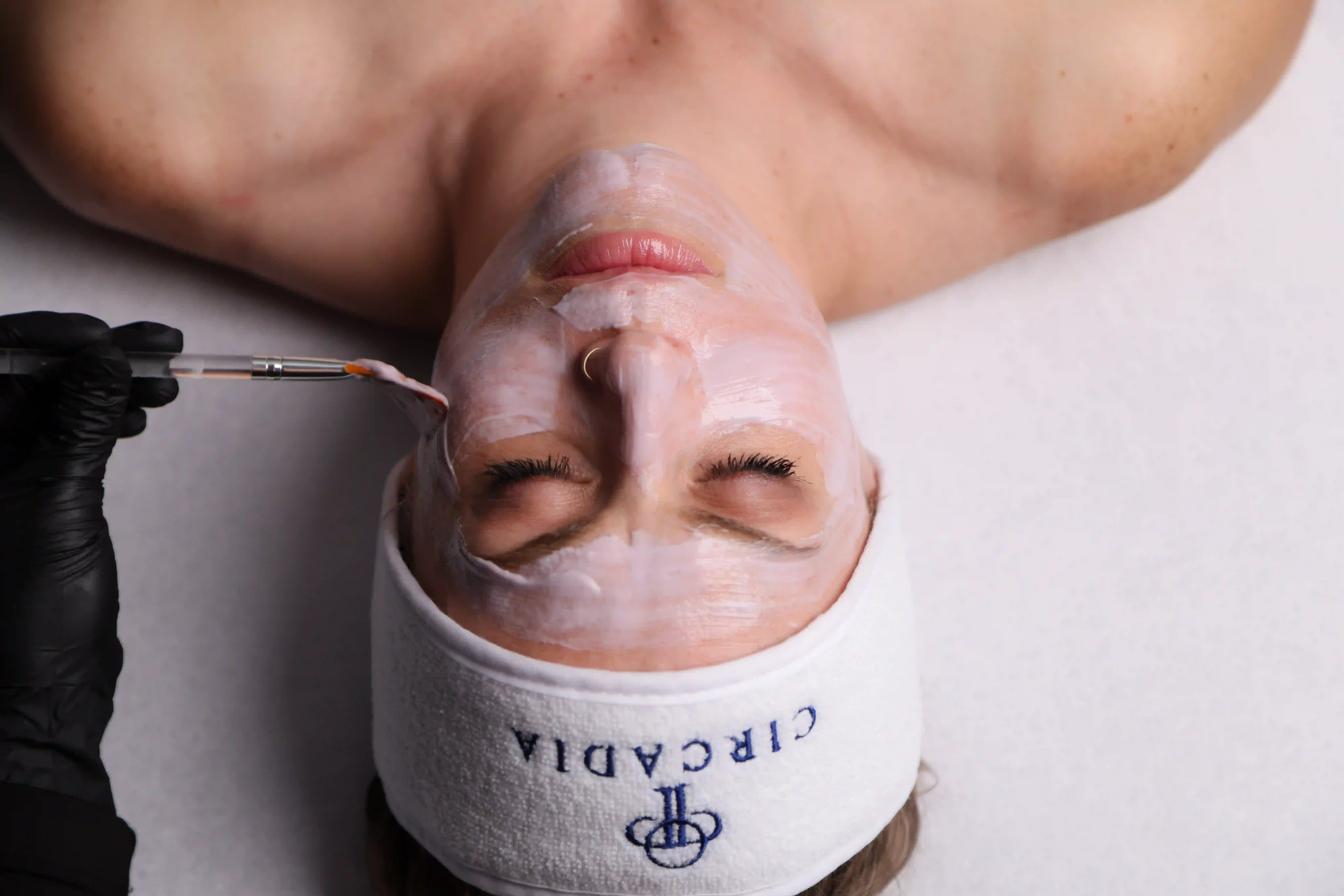 Advanced facial treatment and lift therapy