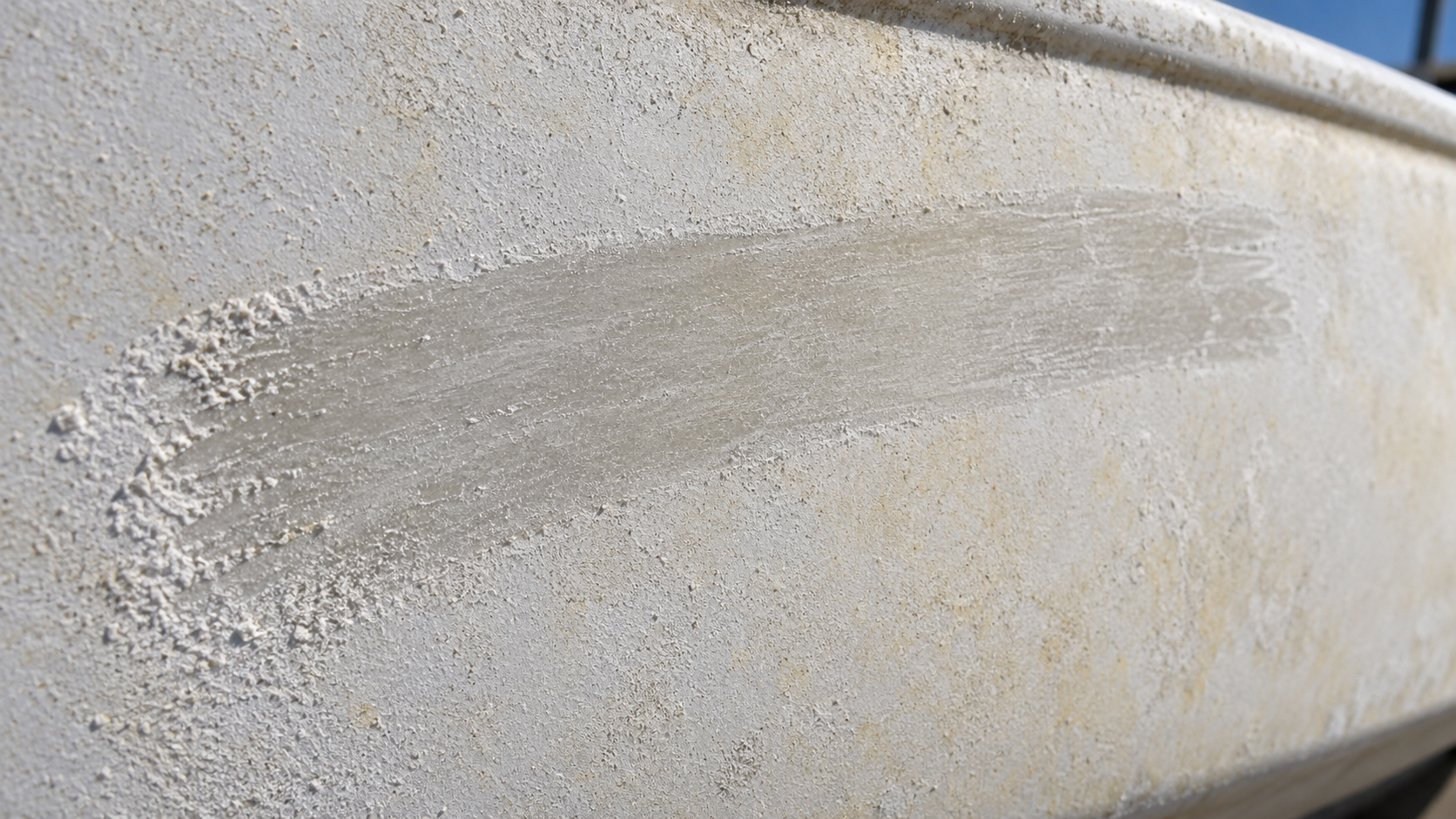 Heavily chalked gelcoat that needs multi-stage compounding rather than one-step polishing