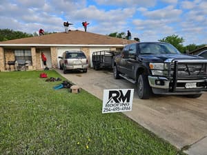 {{ custom_values.service_4 }} in {{custom_values.area_3})