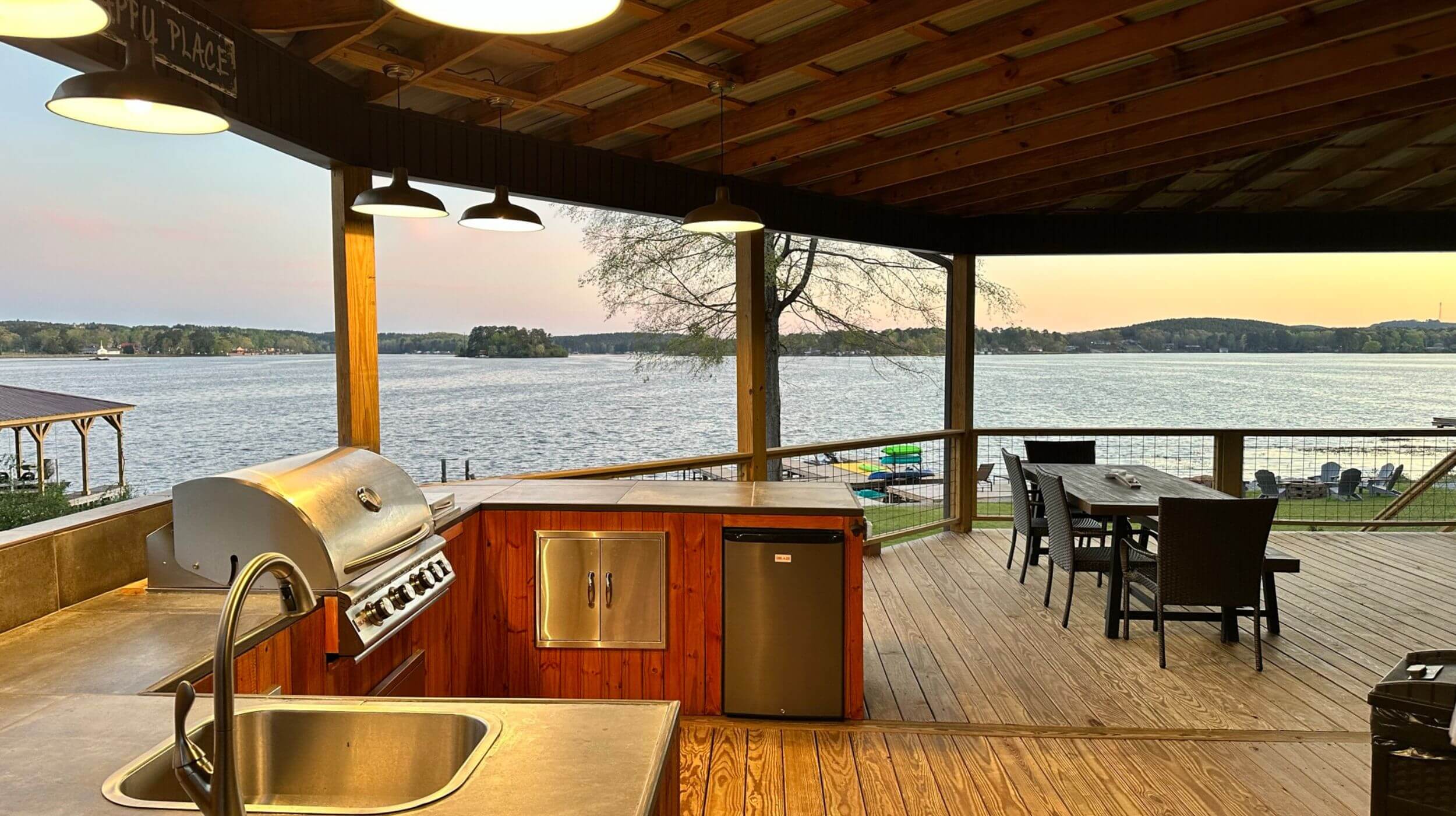 Eagles Nest on Lay Lake Vacation Rental in Shelby, Alabama