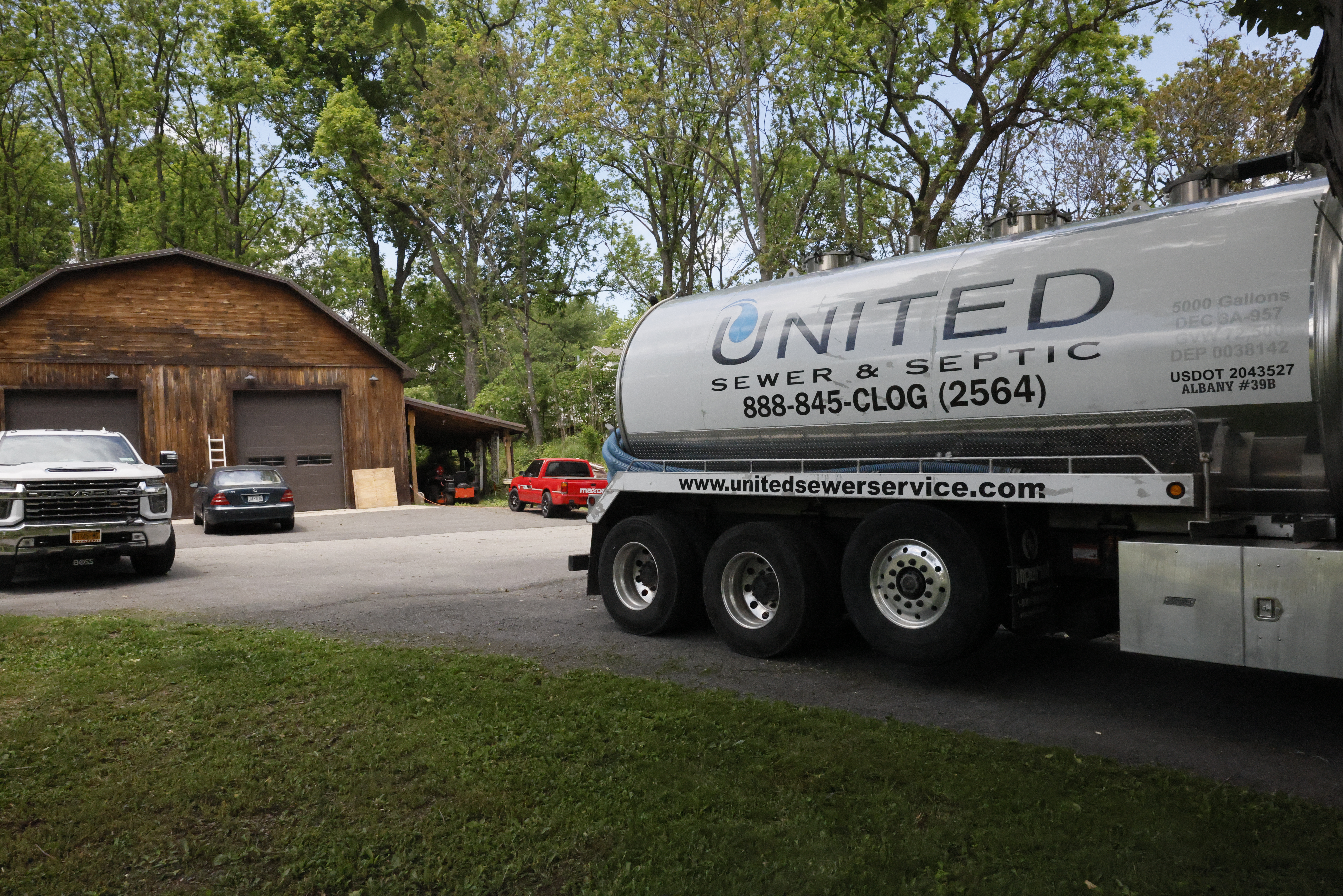United Sewer and Septic service work photo