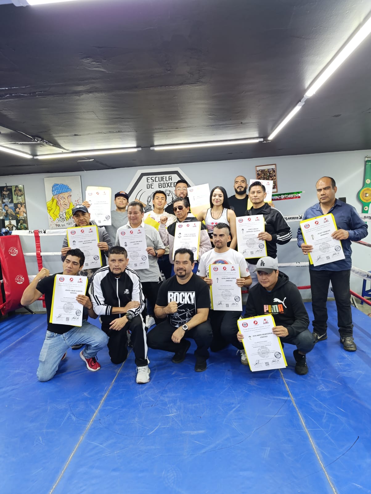 Alumnos en sesión de clase presencial
