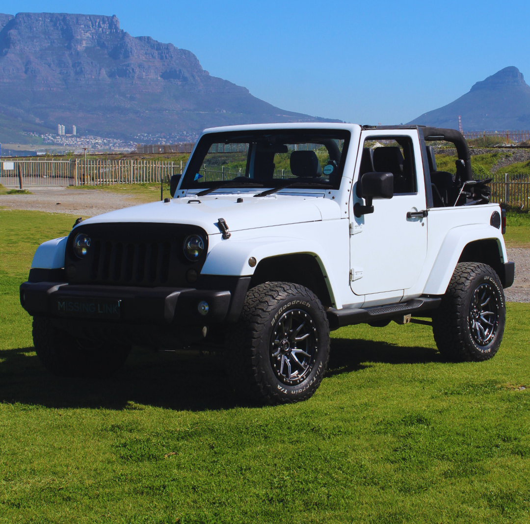 2015 JEEP Rubicon in white