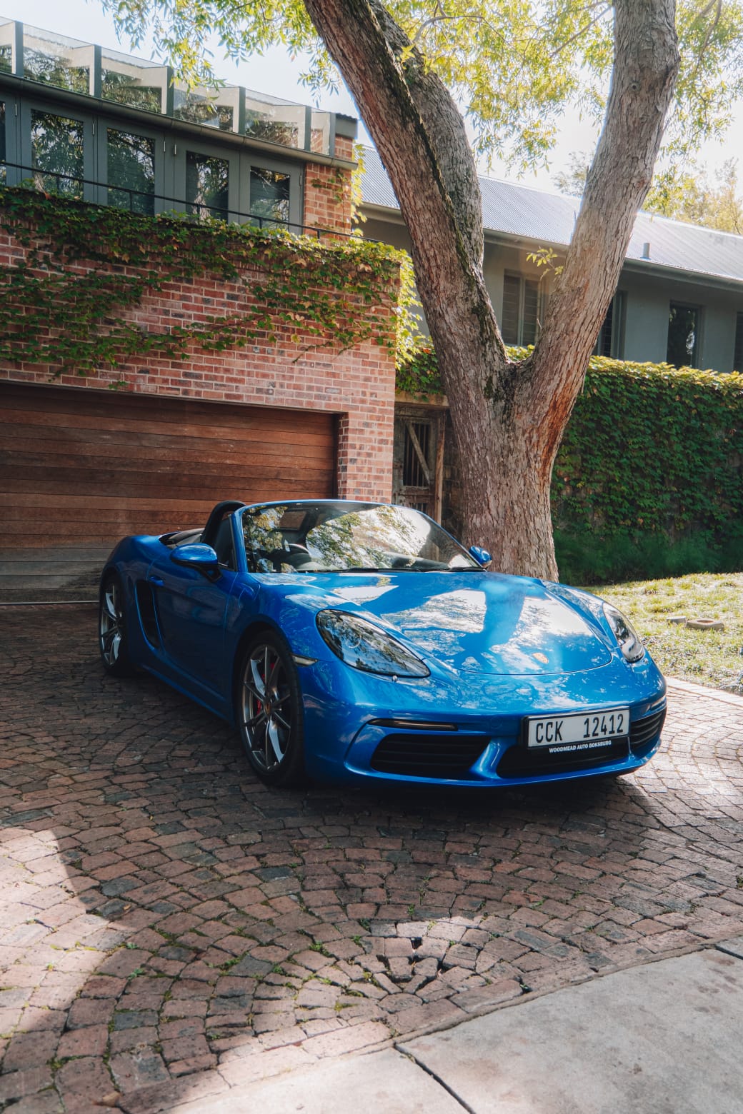2017 Porsche Boxster 718 S in blue