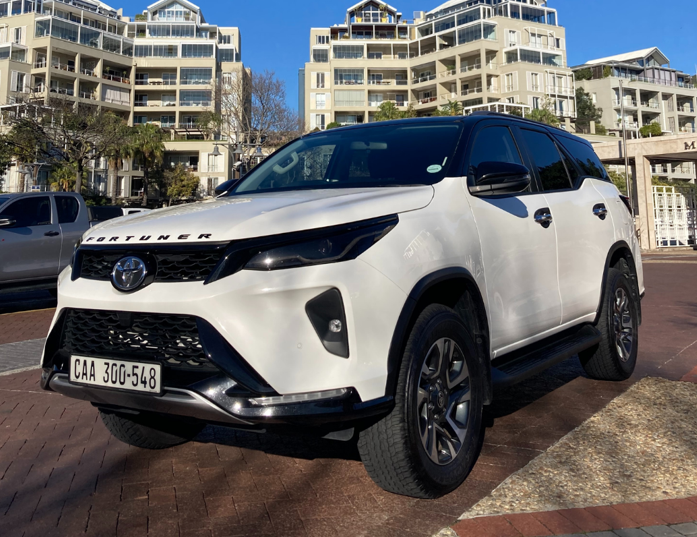 TOYOTA Fortuner 2025