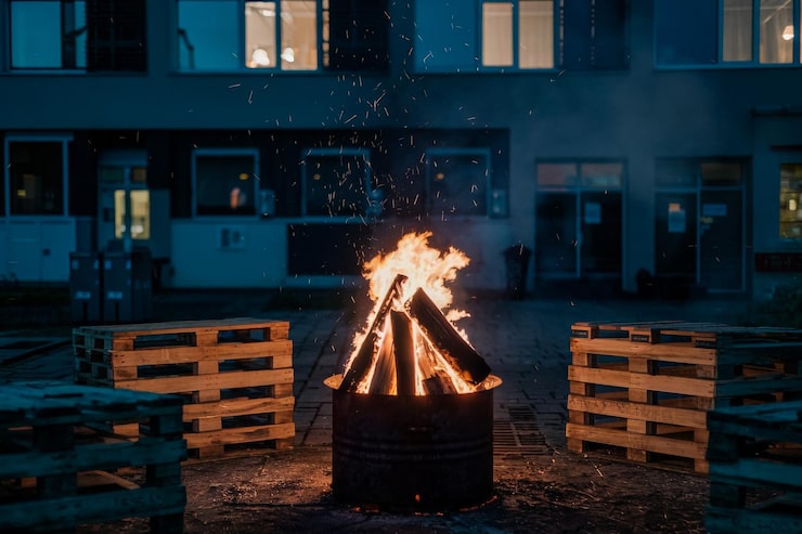  firepit building in sudbury