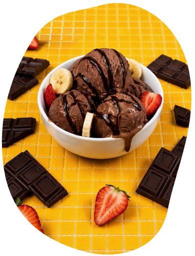 Sorvete de chocolate com frutas