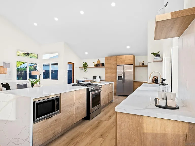 Property 3 - Photo 3