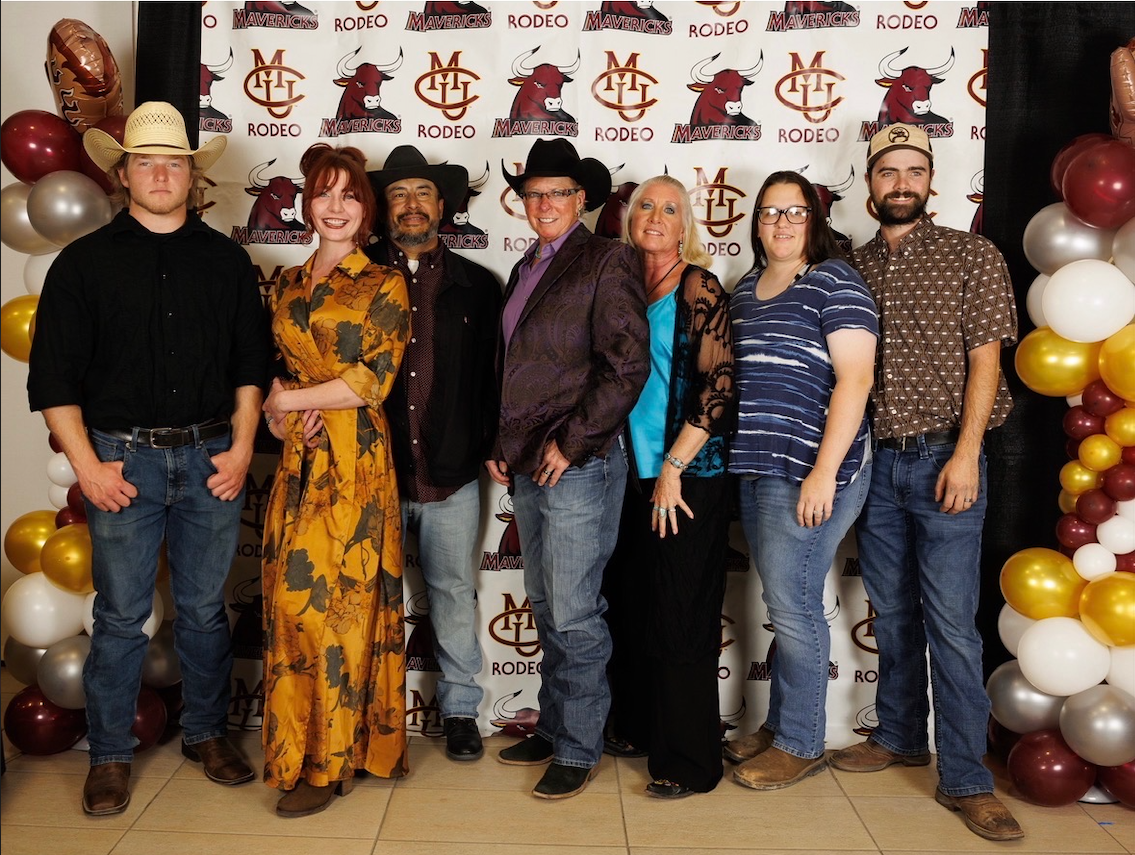 Boots N Lace Auction