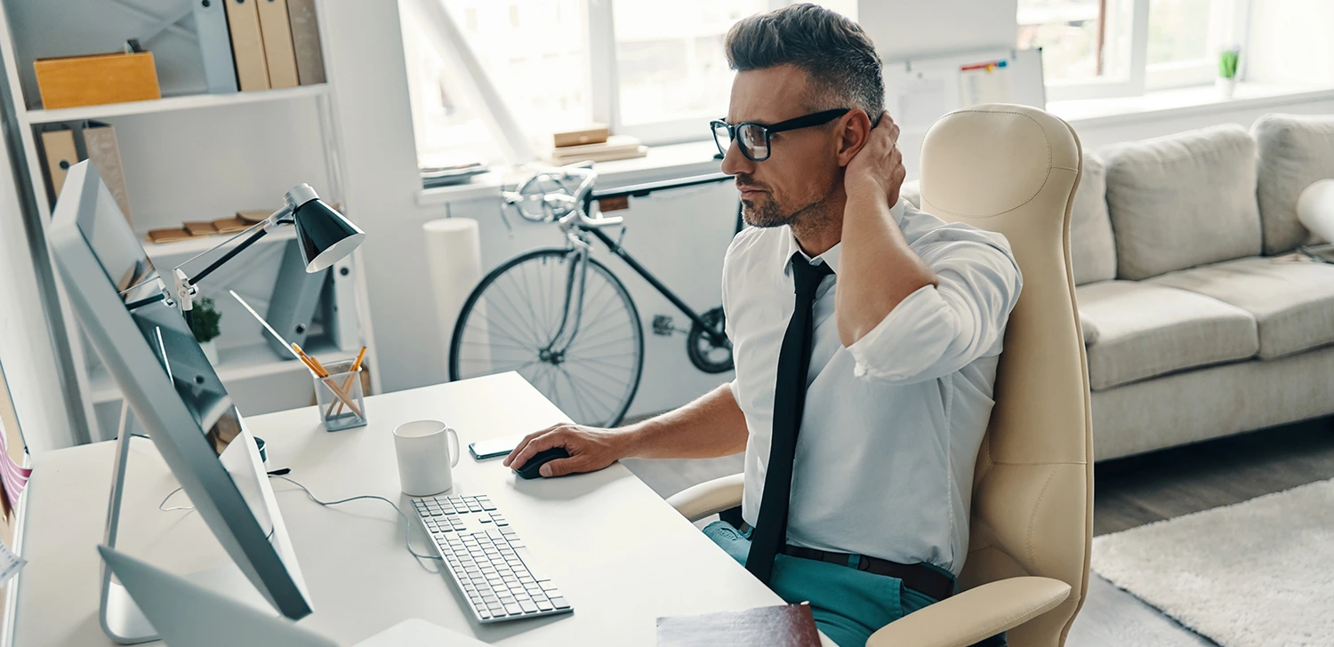 Neck Pain and Posture: The Hidden Connection in Desk Workers