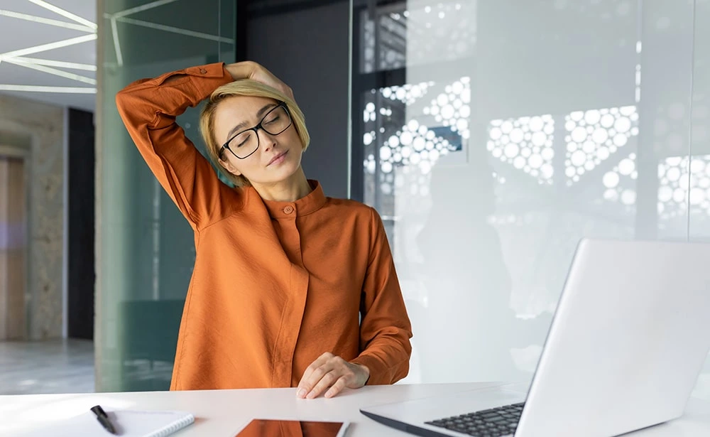 Easy Desk Exercises to Combat Posture Problems