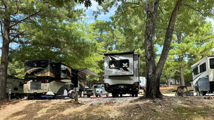 The Pickin' Shed where the dulcimer group holds jam sessions at Ozark RV Park