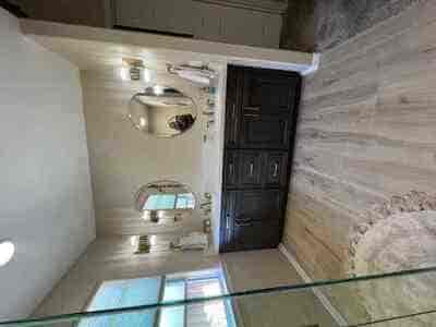 {{ custom_values.service_3 }} in {{custom_values.area_3})