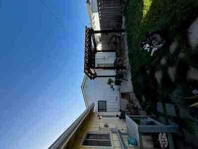 {{ custom_values.service_4 }} in {{custom_values.area_2})