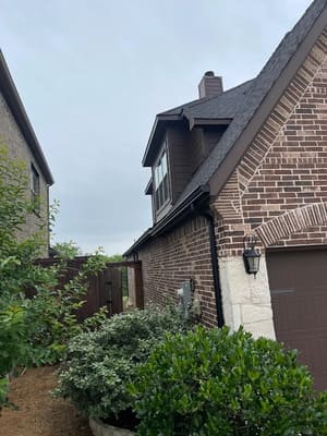 {{ custom_values.service_1 }} in {{custom_values.area_5})