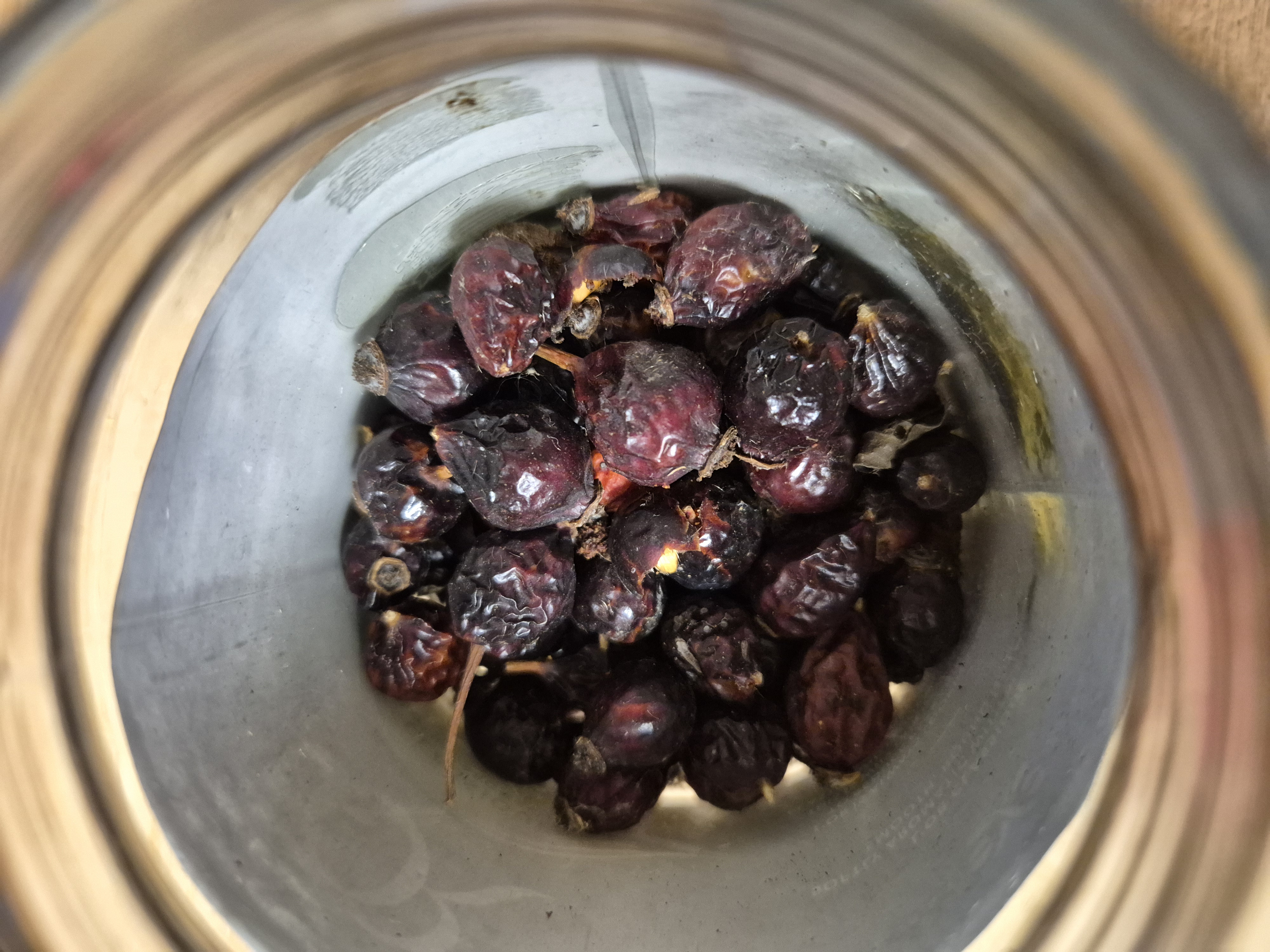 Dry rosehips Dry rosehips