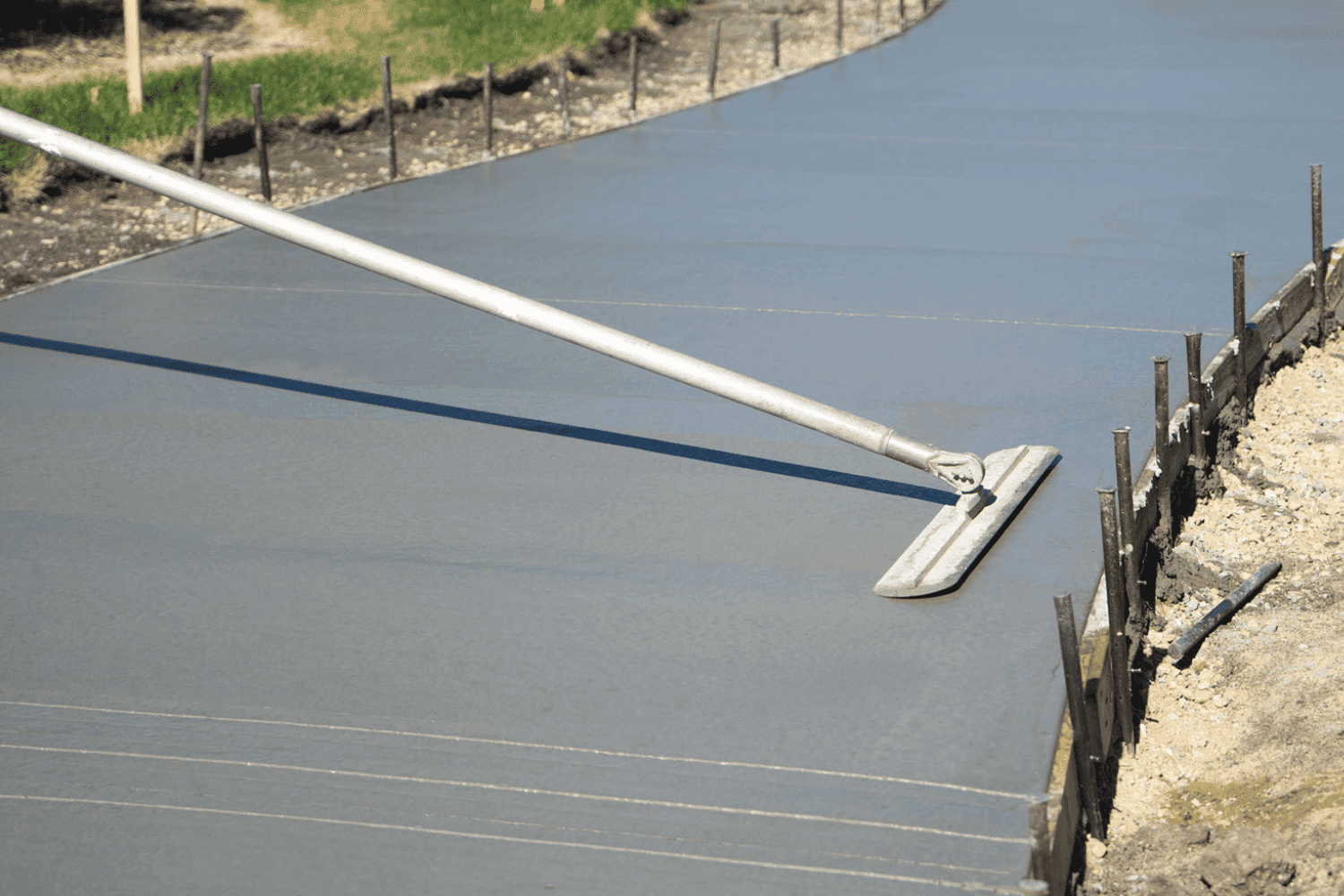 Betoniranje betonskih staza i ivičnjaka in Srbija