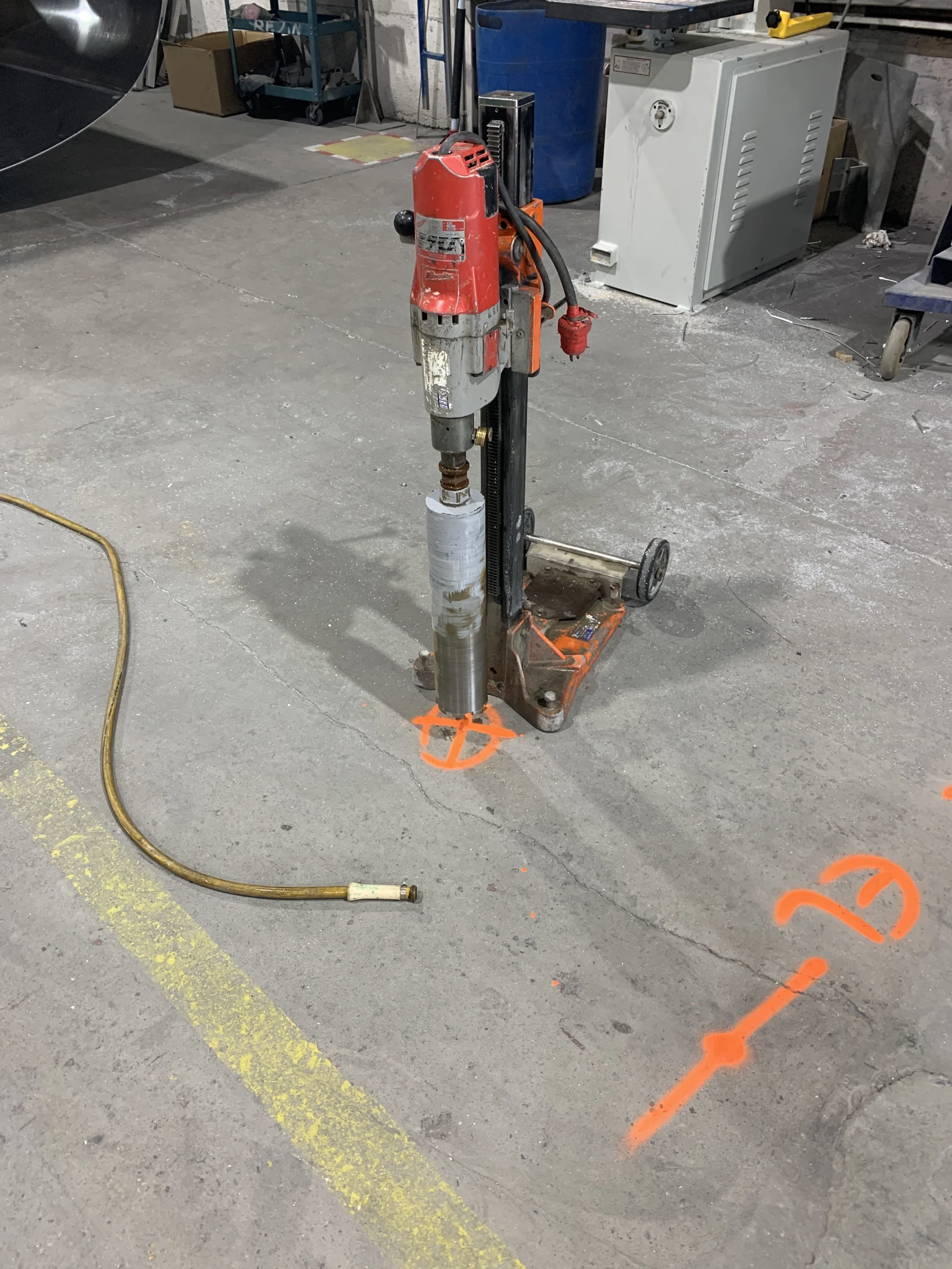 Équipement de forage SFT sur un chantier