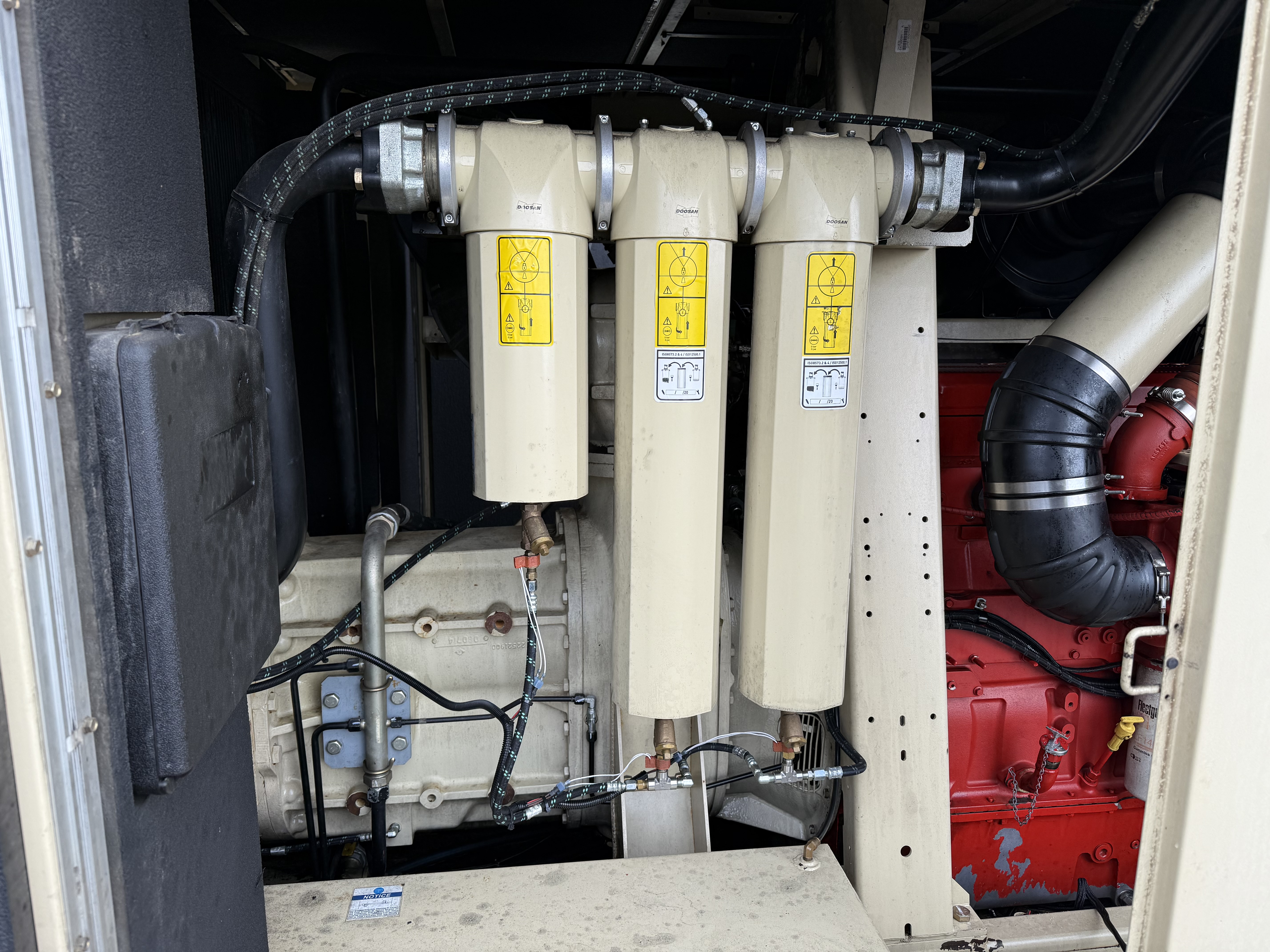 2014 Doosan HP1600 Portable Air Compressor - Image 16