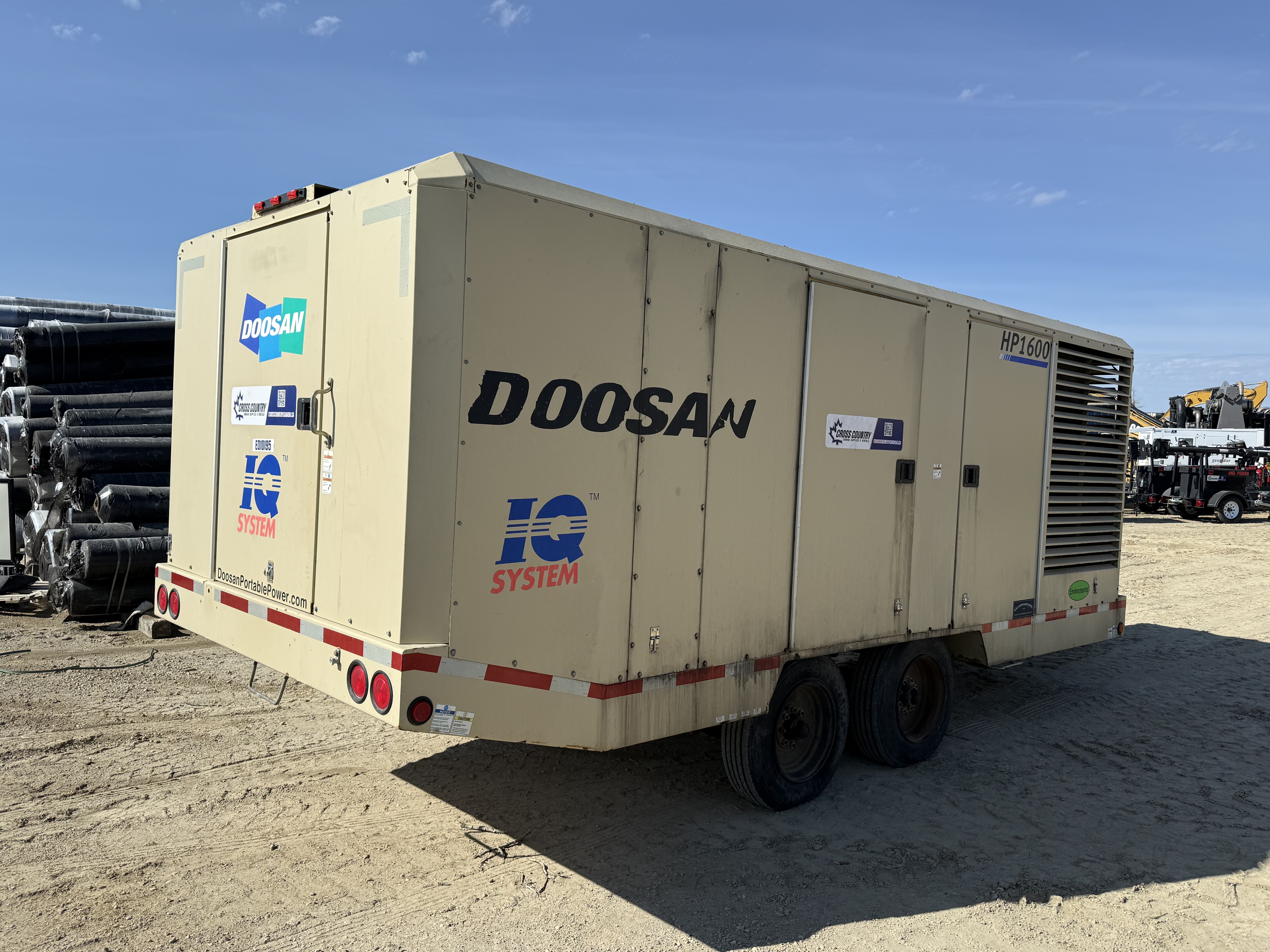 2014 Doosan HP1600 Portable Air Compressor - Image 3
