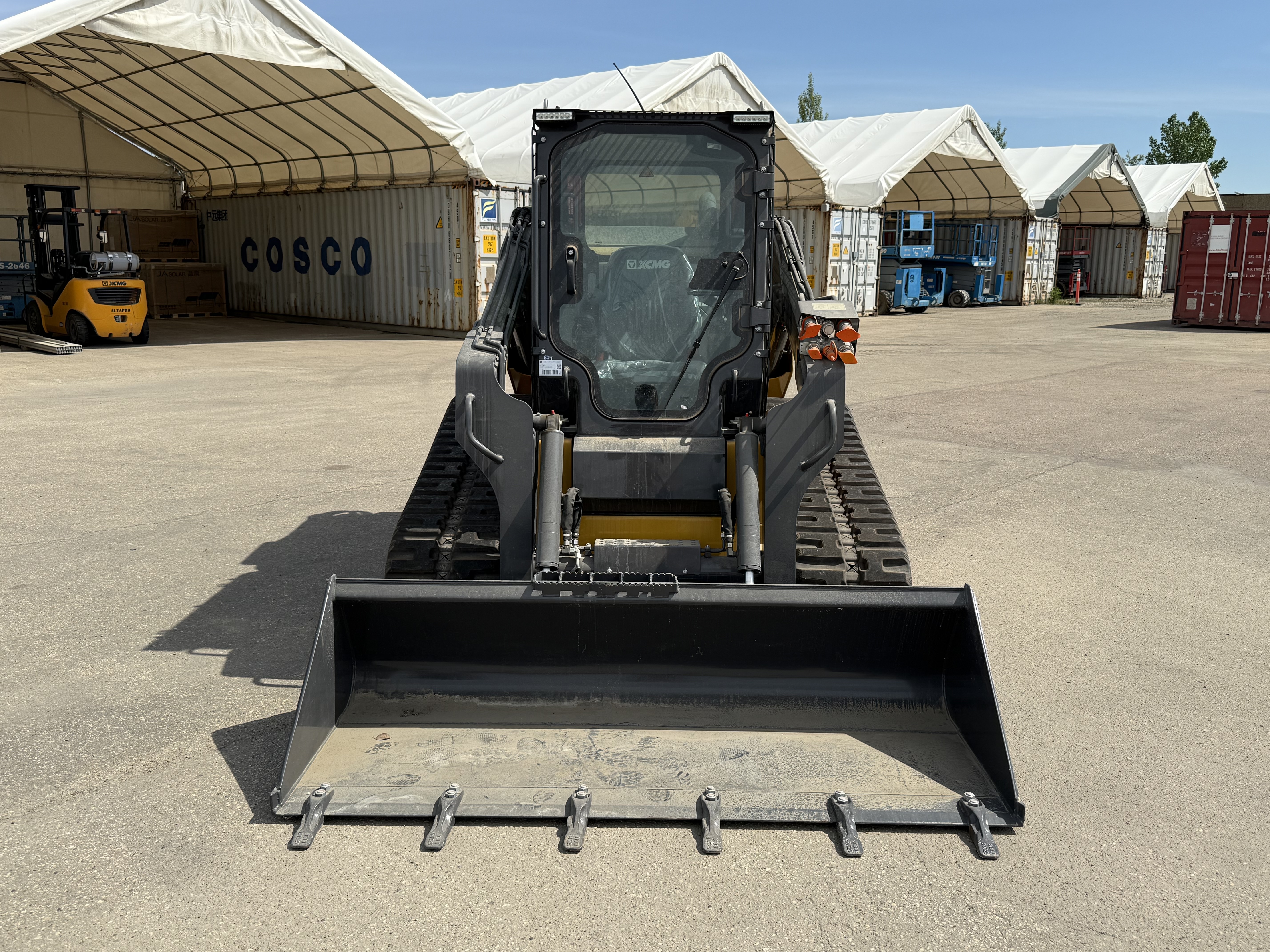 2026 XCMG XC7-TV12 Compact Track Loader - Image 7