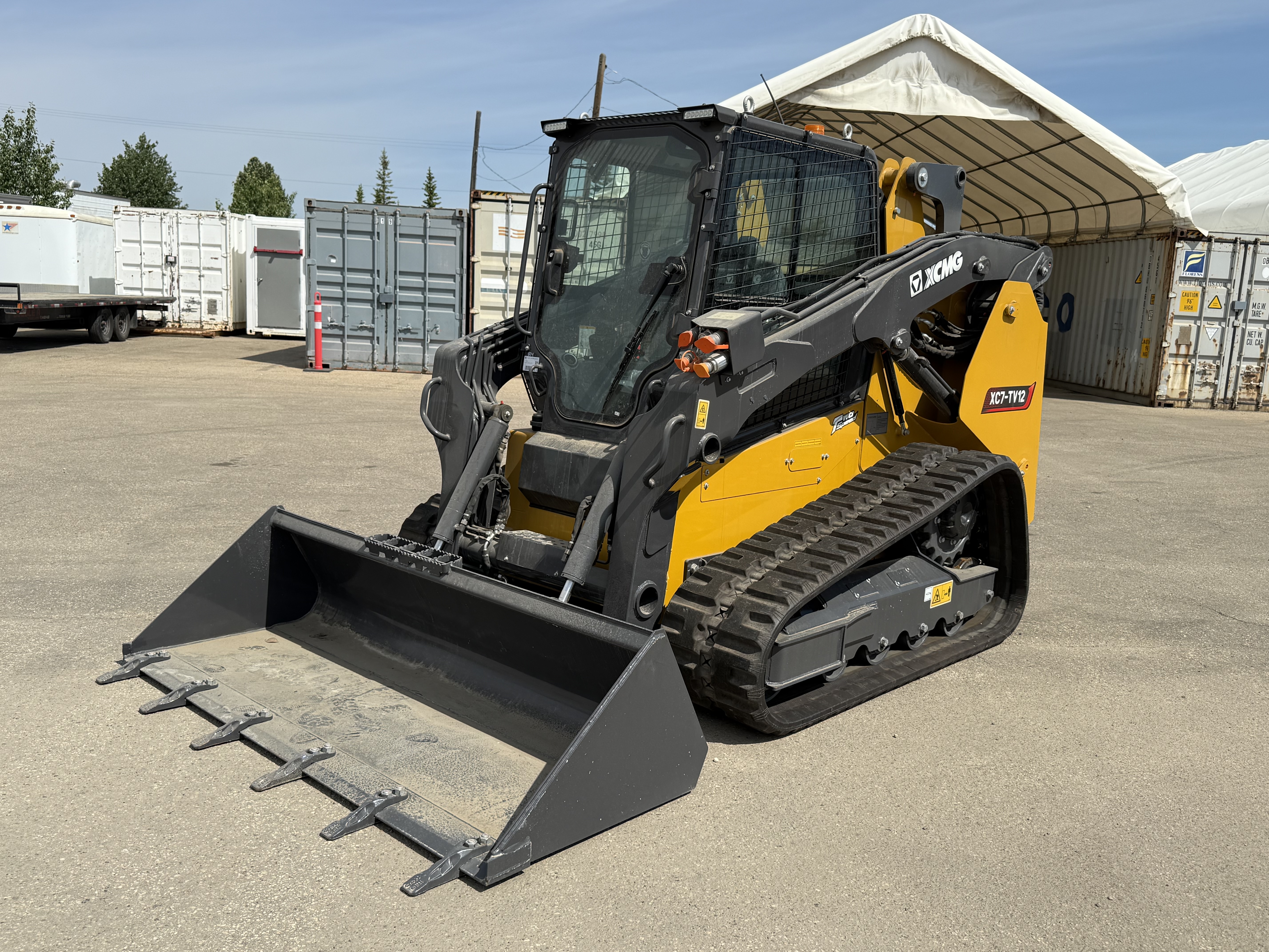 2026 XCMG XC7-TV12 Compact Track Loader