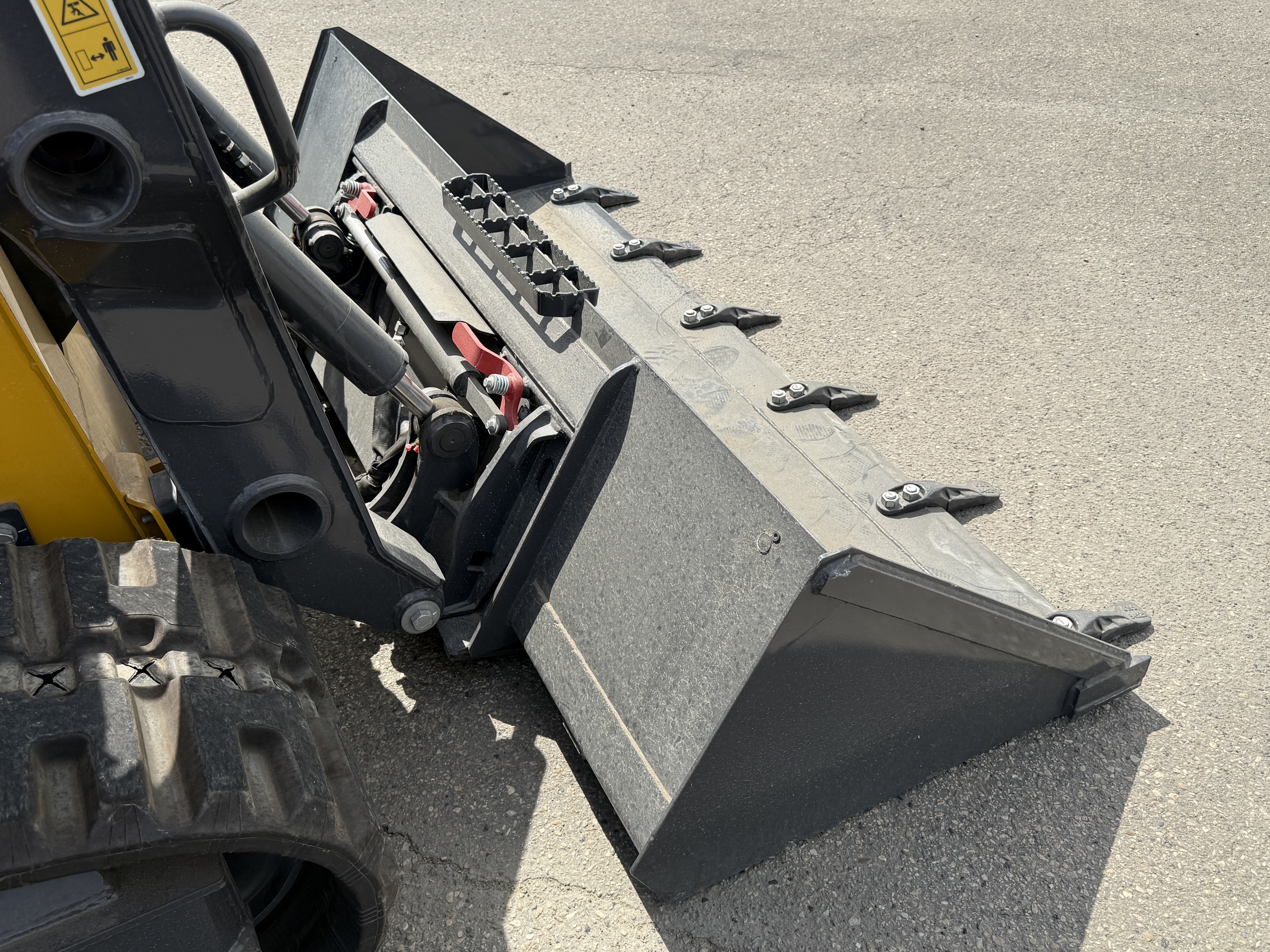 2026 XCMG XC7-TV12 Compact Track Loader - Image 21