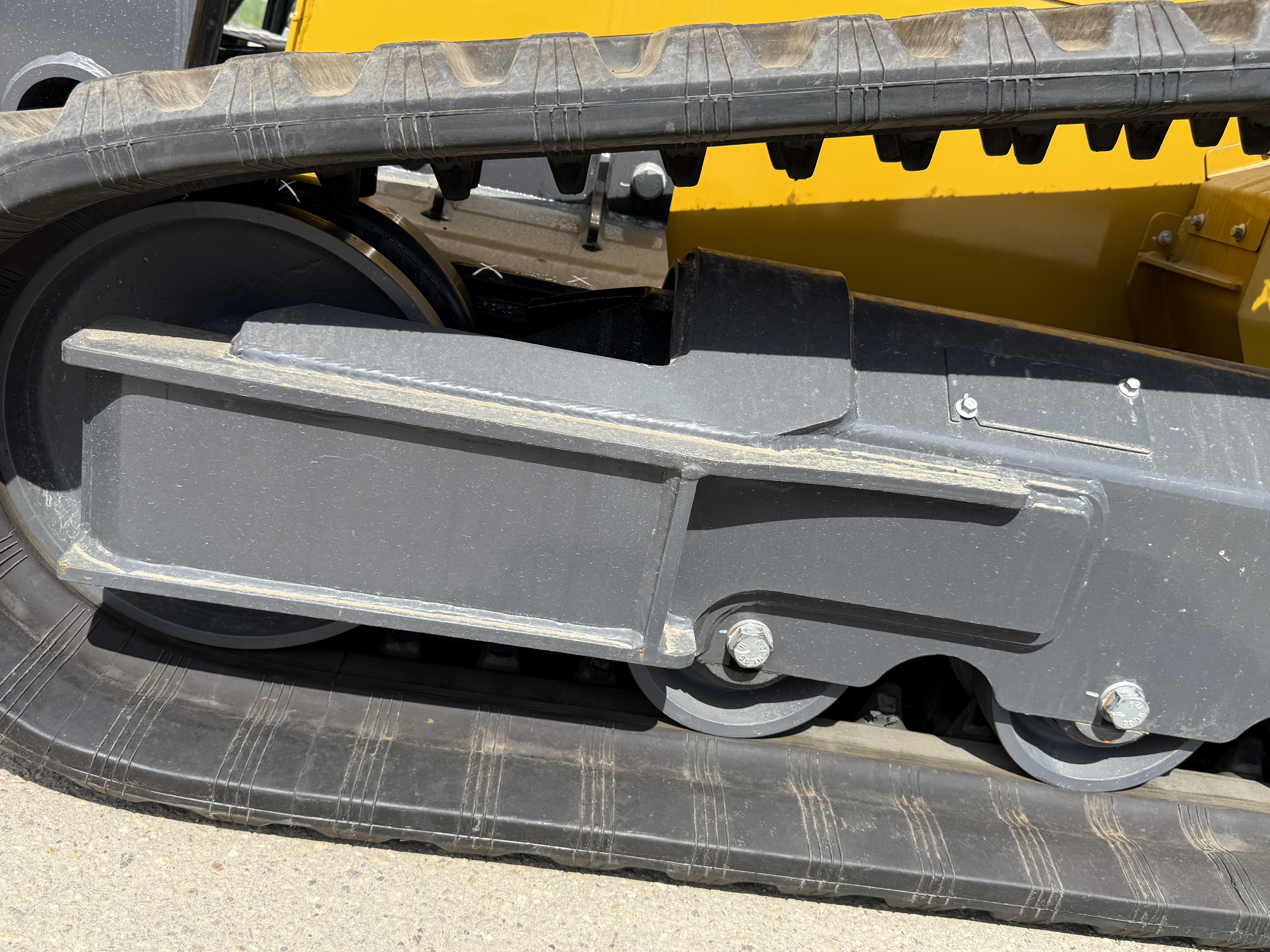 2026 XCMG XC7-TV12 Compact Track Loader - Image 24