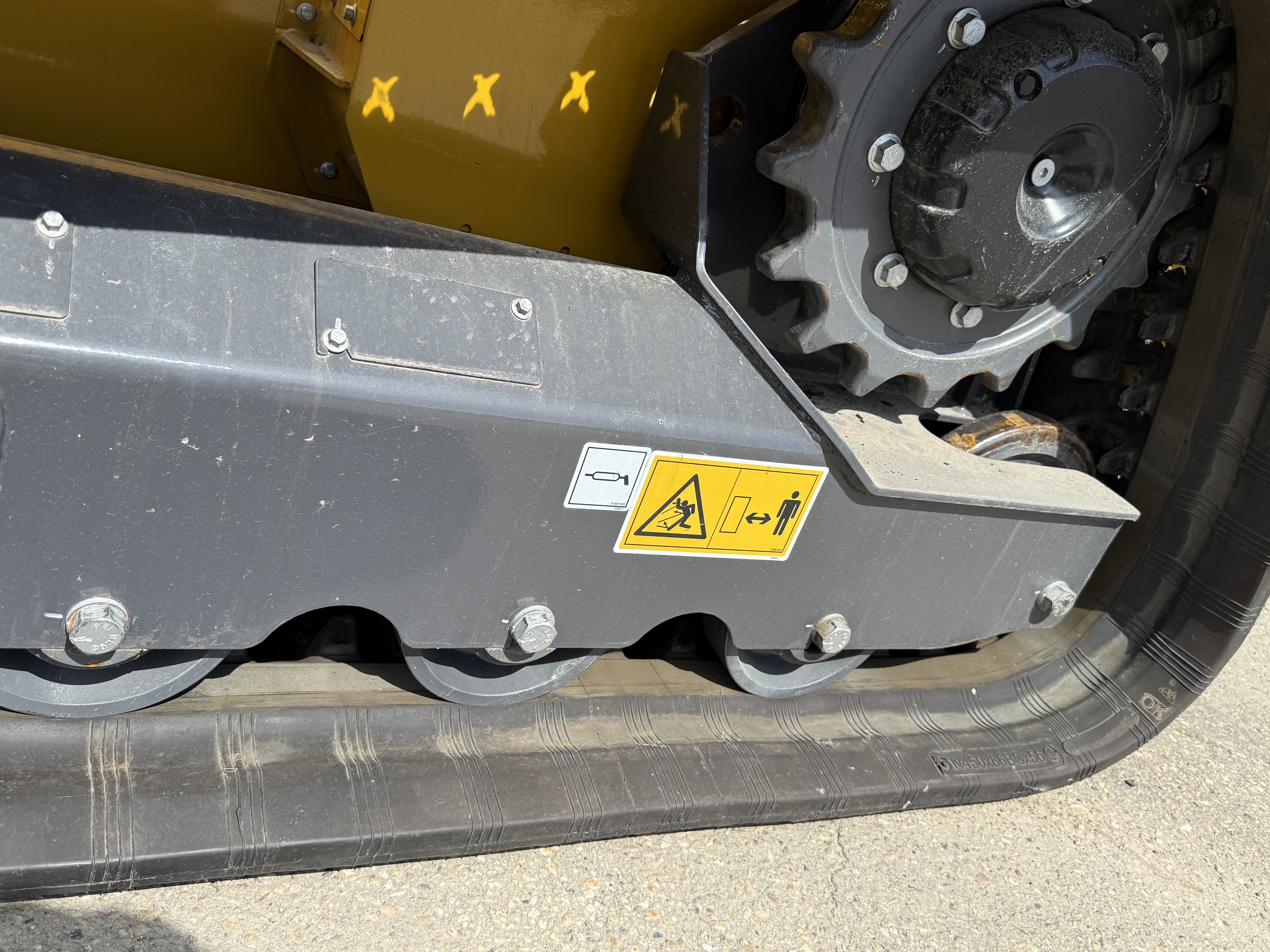 2026 XCMG XC7-TV12 Compact Track Loader - Image 25